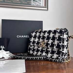 Chanel
19 Flap Bag Quilted Houndstooth Tweed and Ribbon Medium EUC